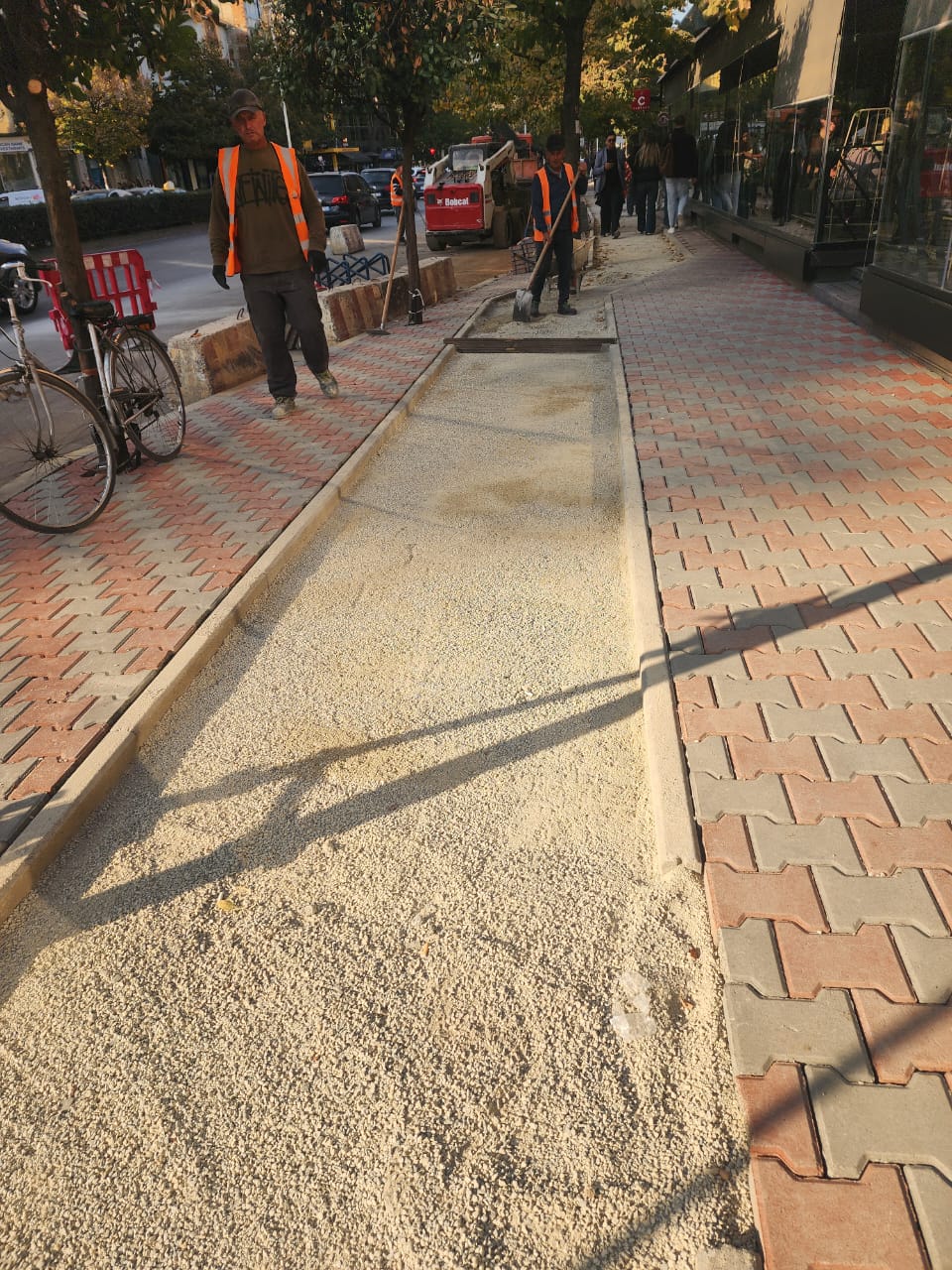 Bashkia Tirane NDERTIMI I KORSIVE T├Л DEDIKUARA P├ЛR AUTOBUS N├Л DISA AKSE RRUGORE